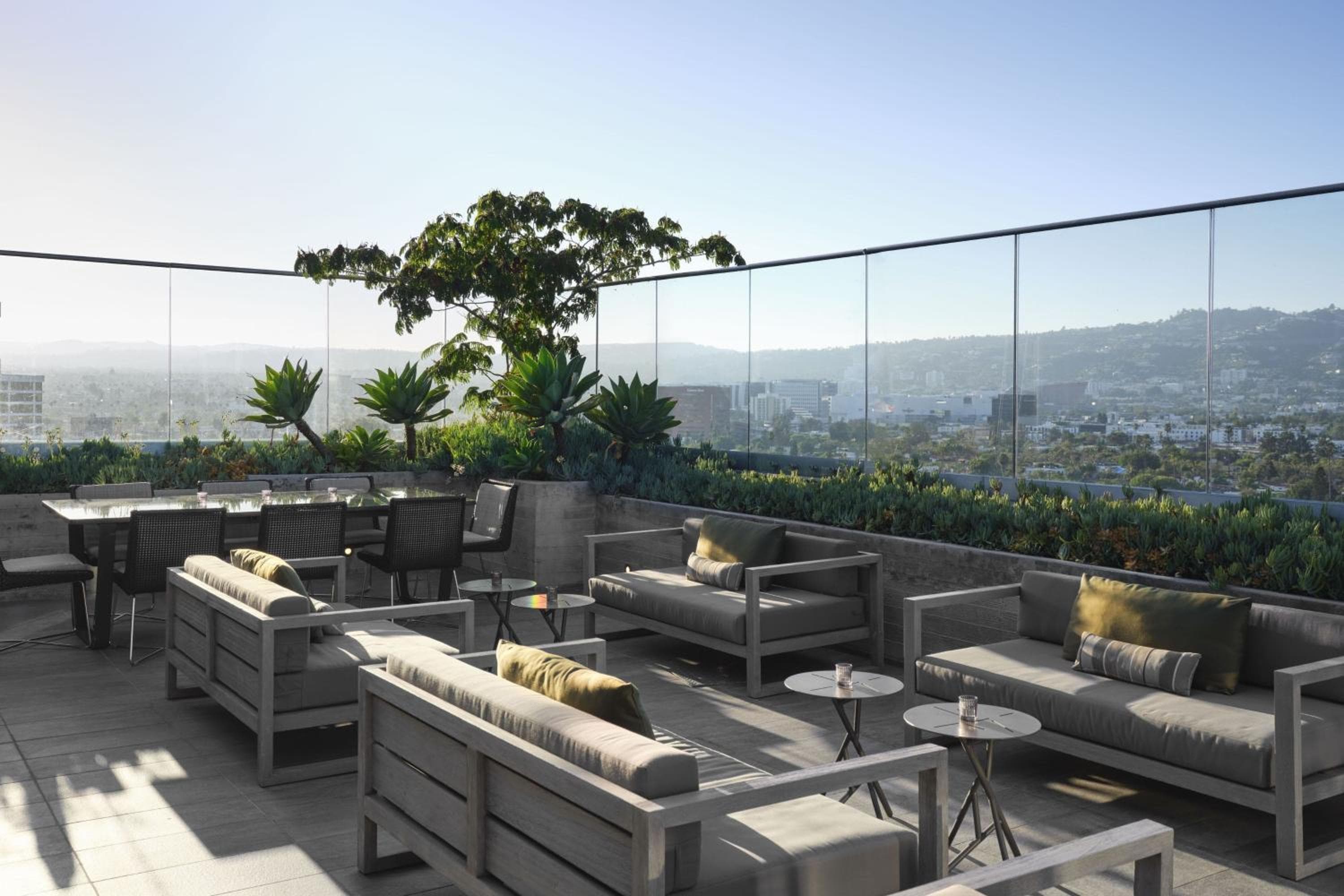 AC Hotel by Marriott Beverly Hills — 25