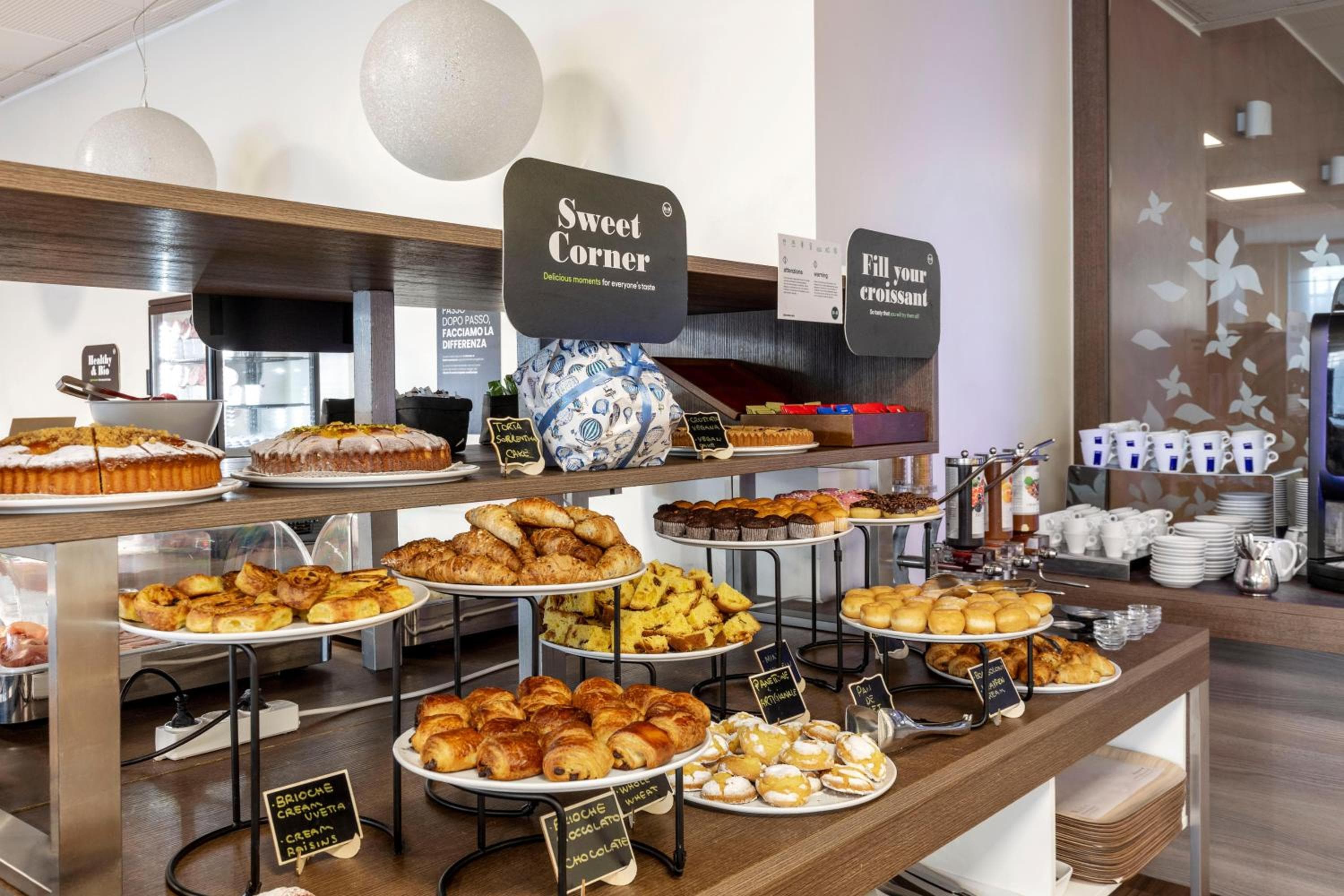 B&B HOTEL Milano Portello — 10