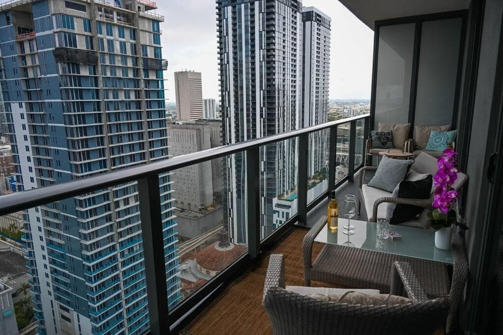 Miami Sky Dreams and Ocean View — 13