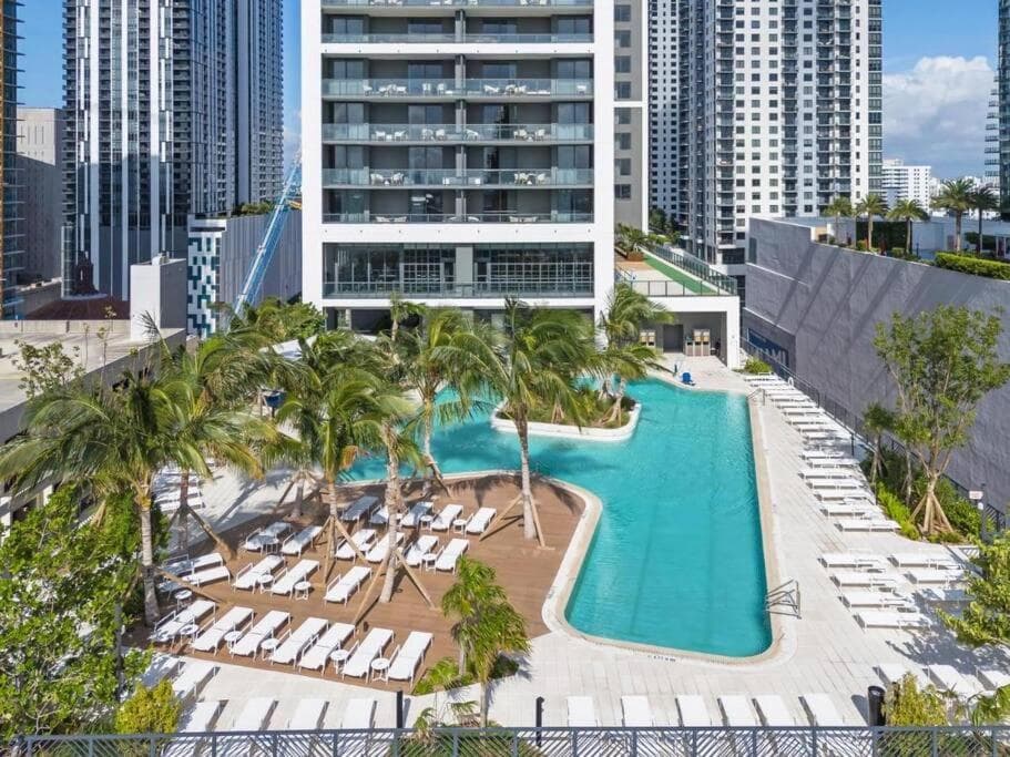 Miami Sky Dreams and Ocean View — 30