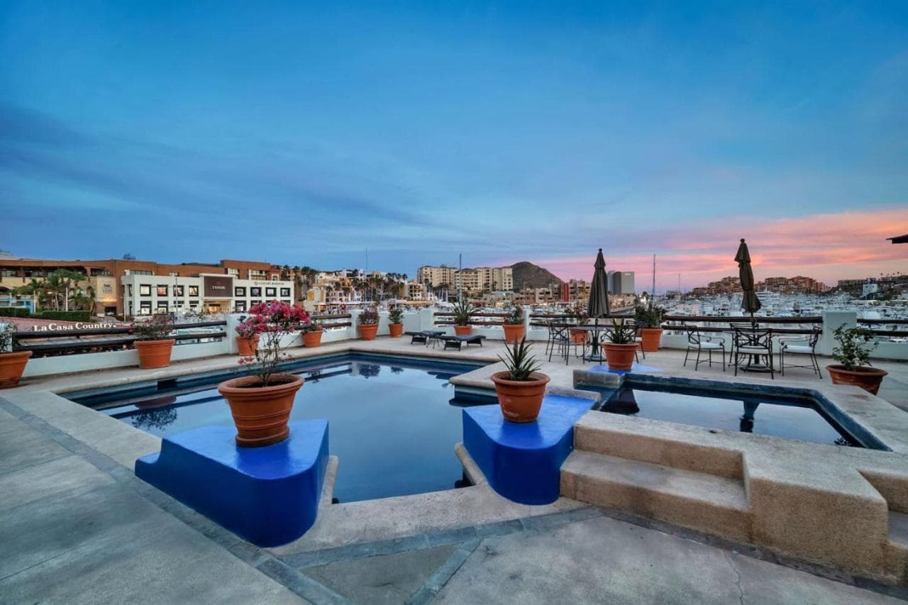 Completely Remodeled 2BD-2BA Plaza Bonita — 14