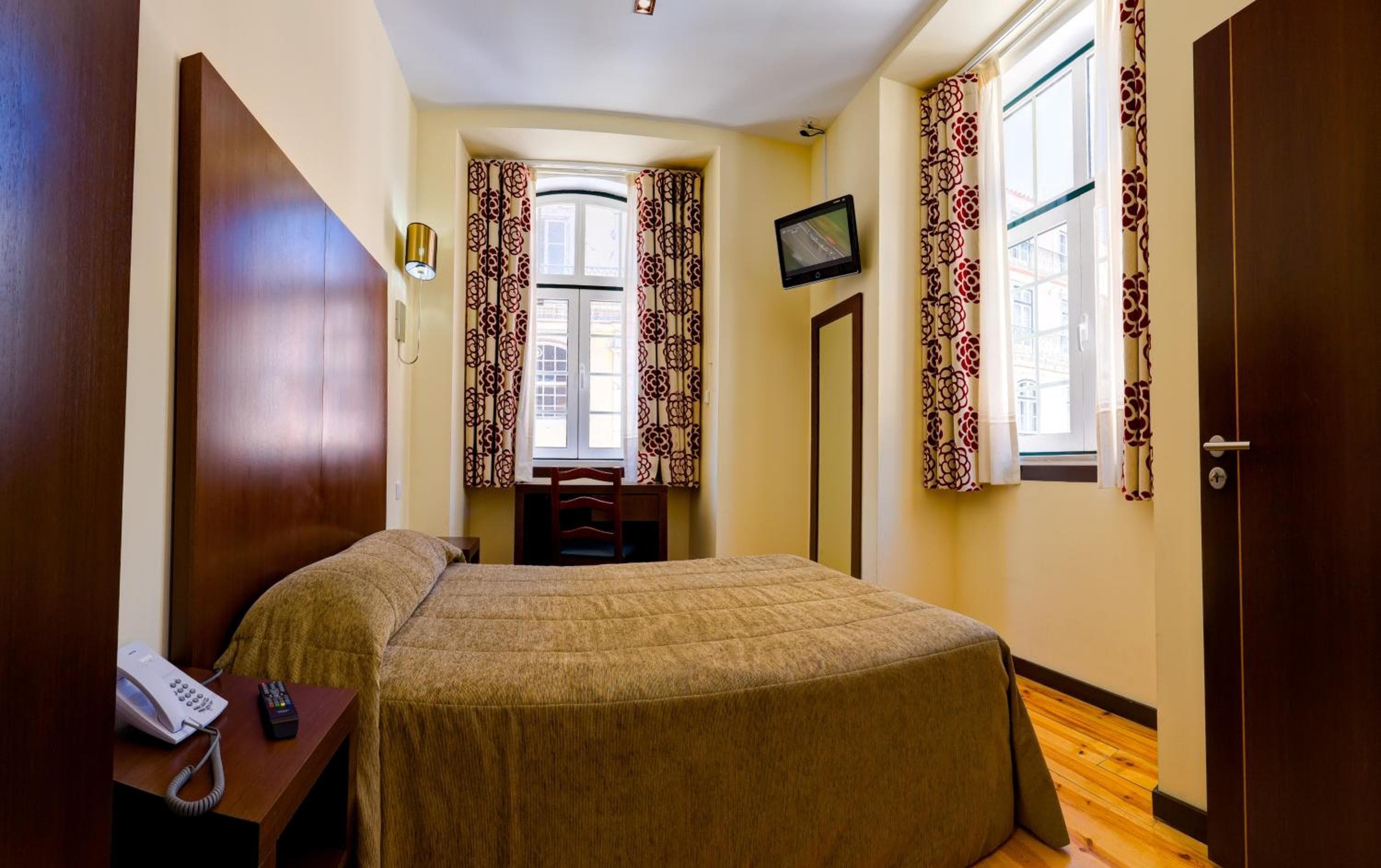 Hotel Duas Nações — 28