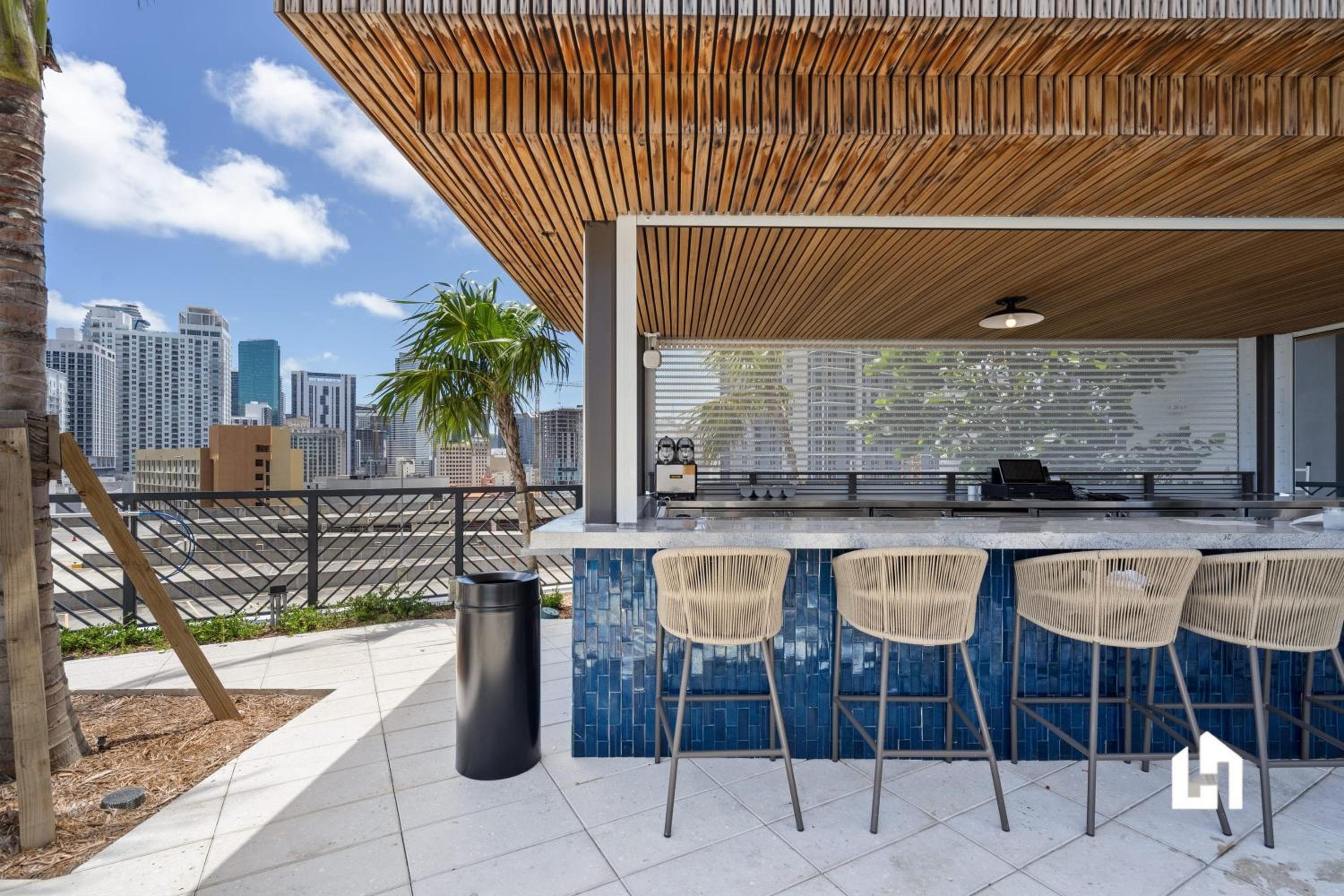 Stylish Apartments with Partial Ocean Views in Downtown! — 6