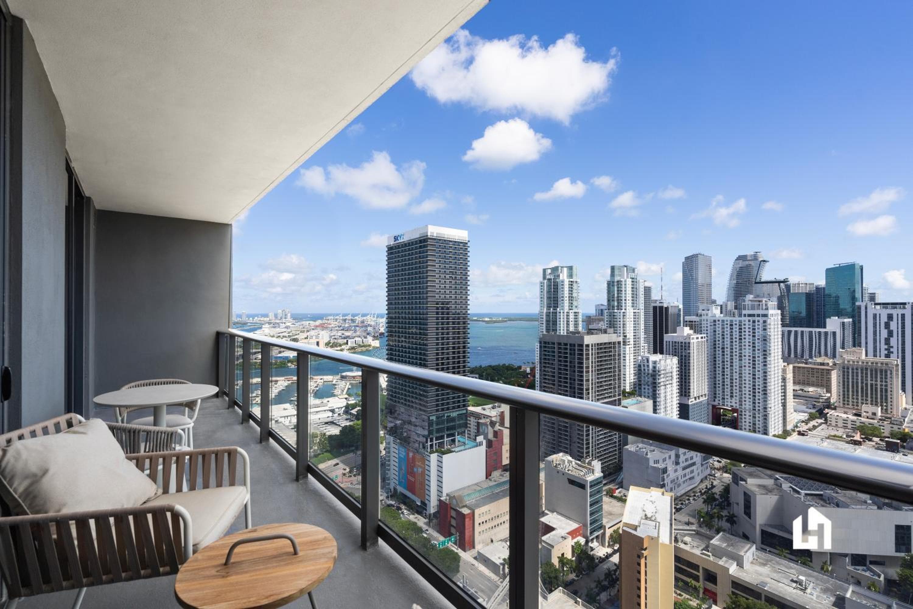 Stylish Apartments with Partial Ocean Views in Downtown! — 24