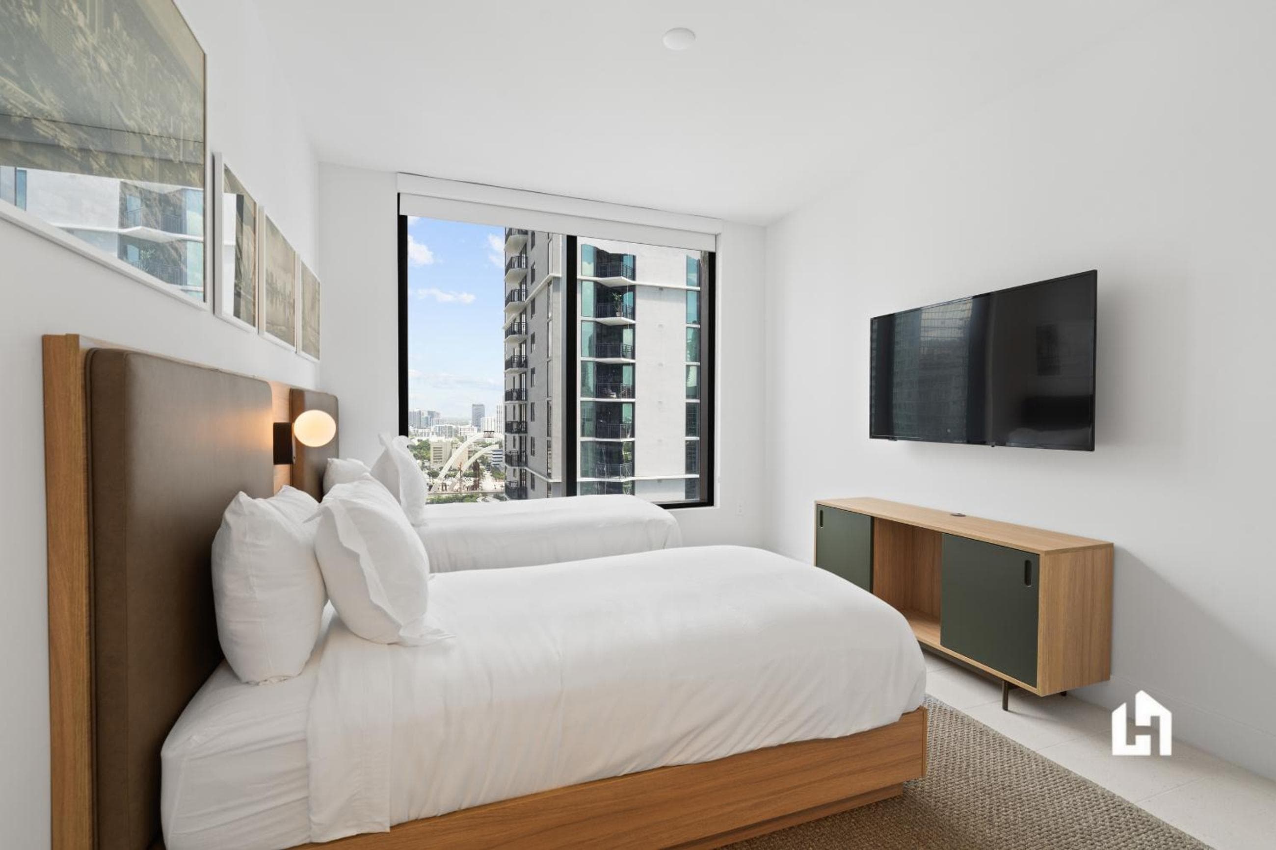 Stylish Apartments with Partial Ocean Views in Downtown! — 26