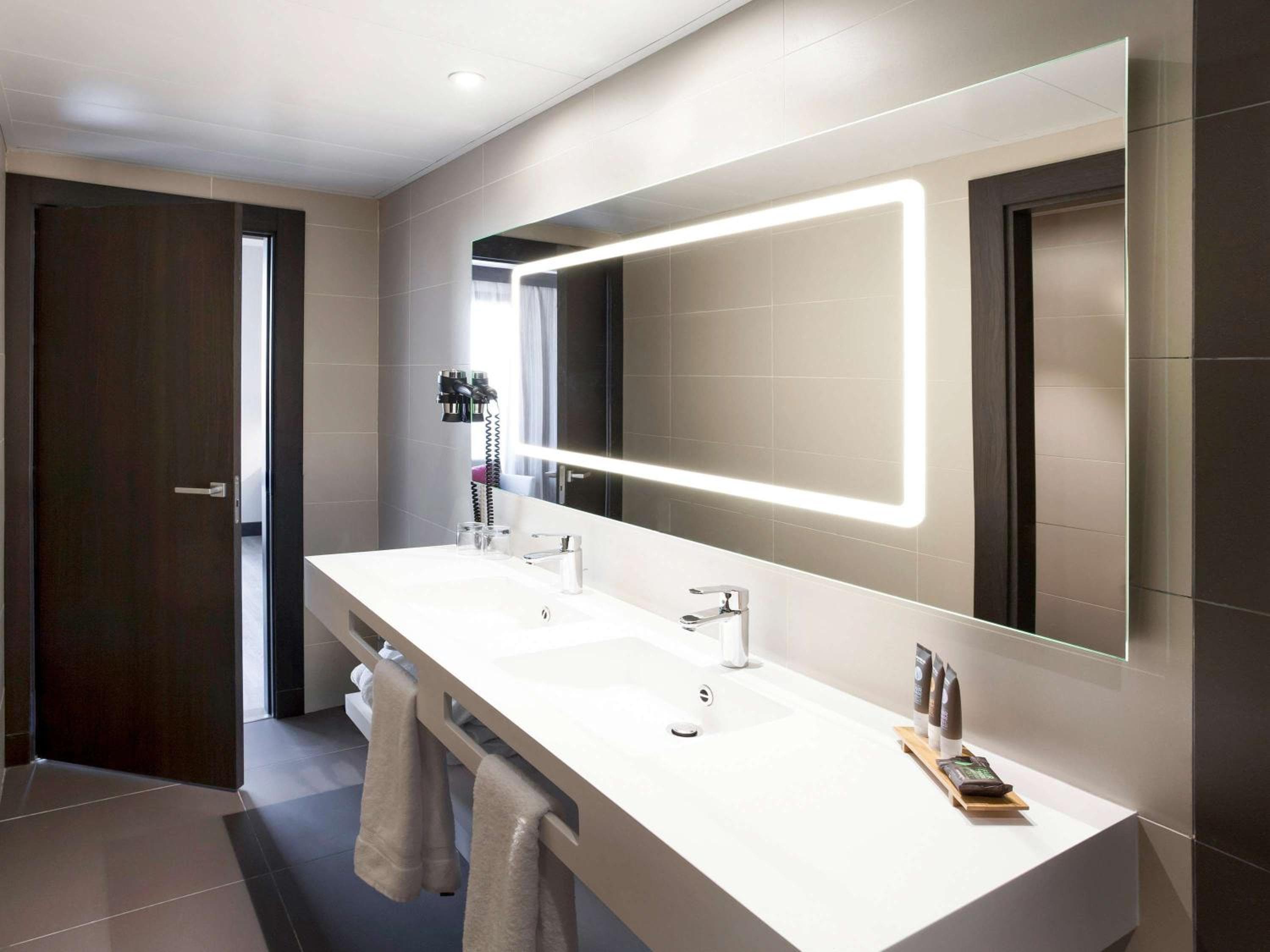 Novotel Madrid Center — 12