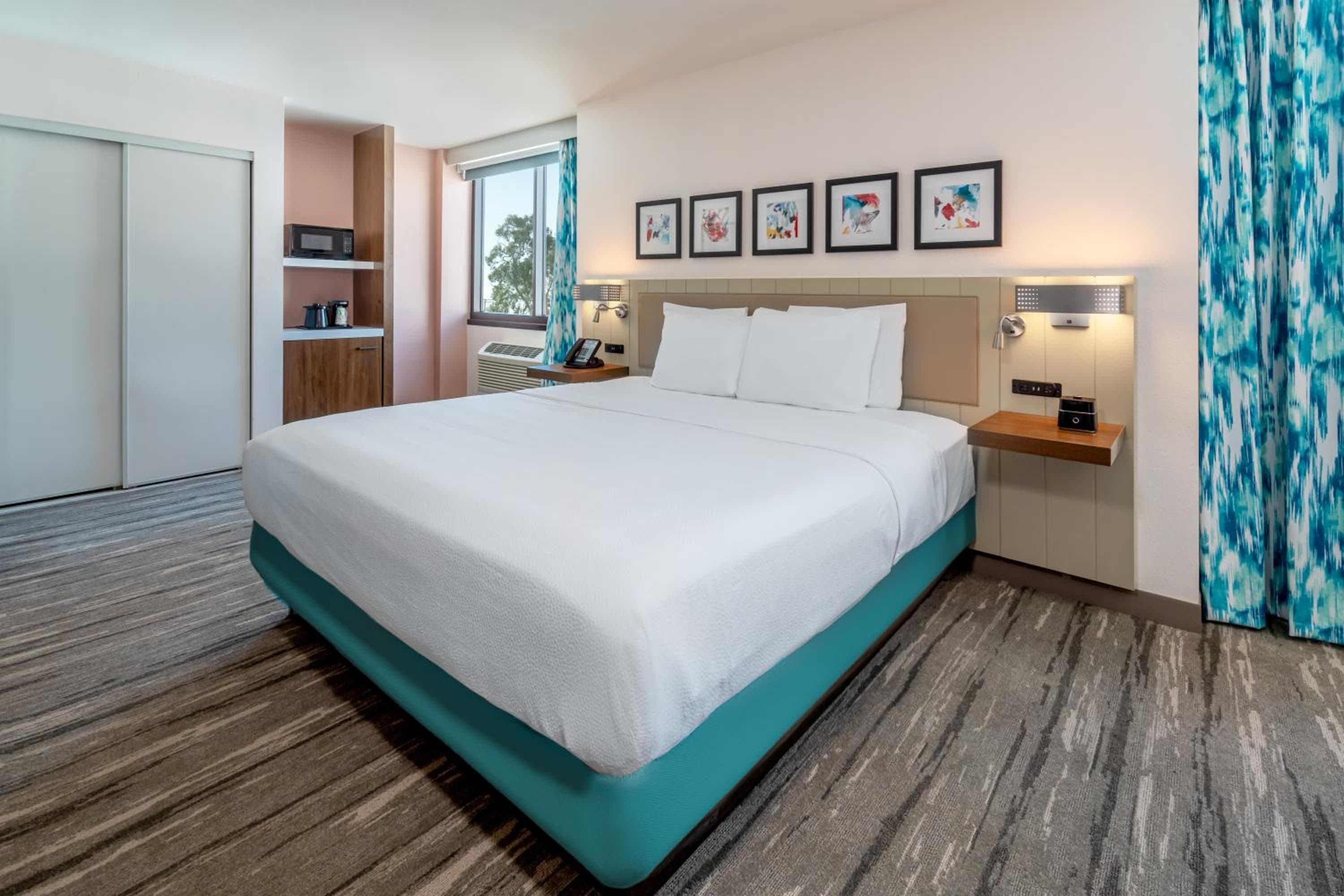 La Quinta by Wyndham LAX — 30