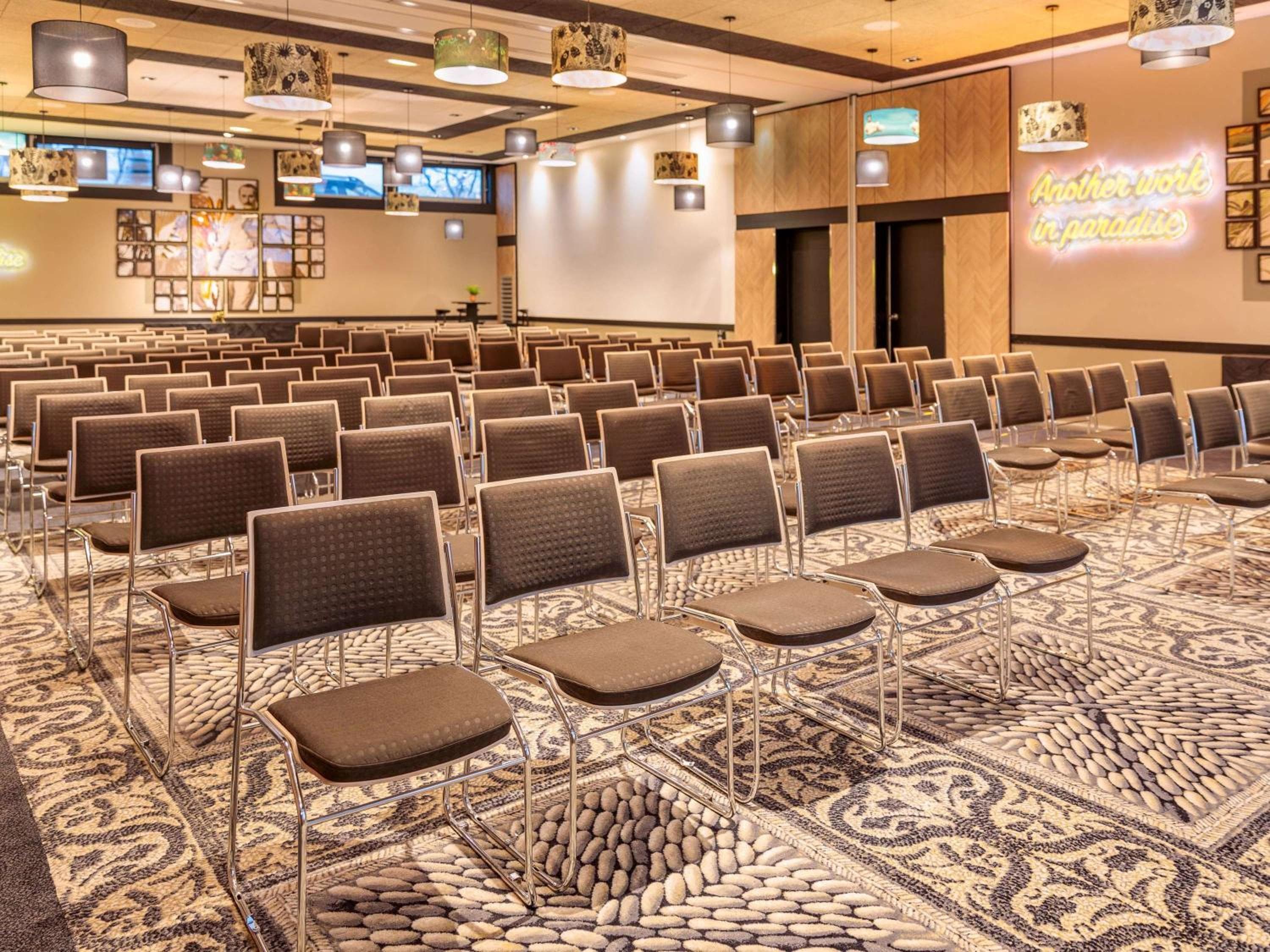 Novotel Paris 14 Porte d'Orléans — 2