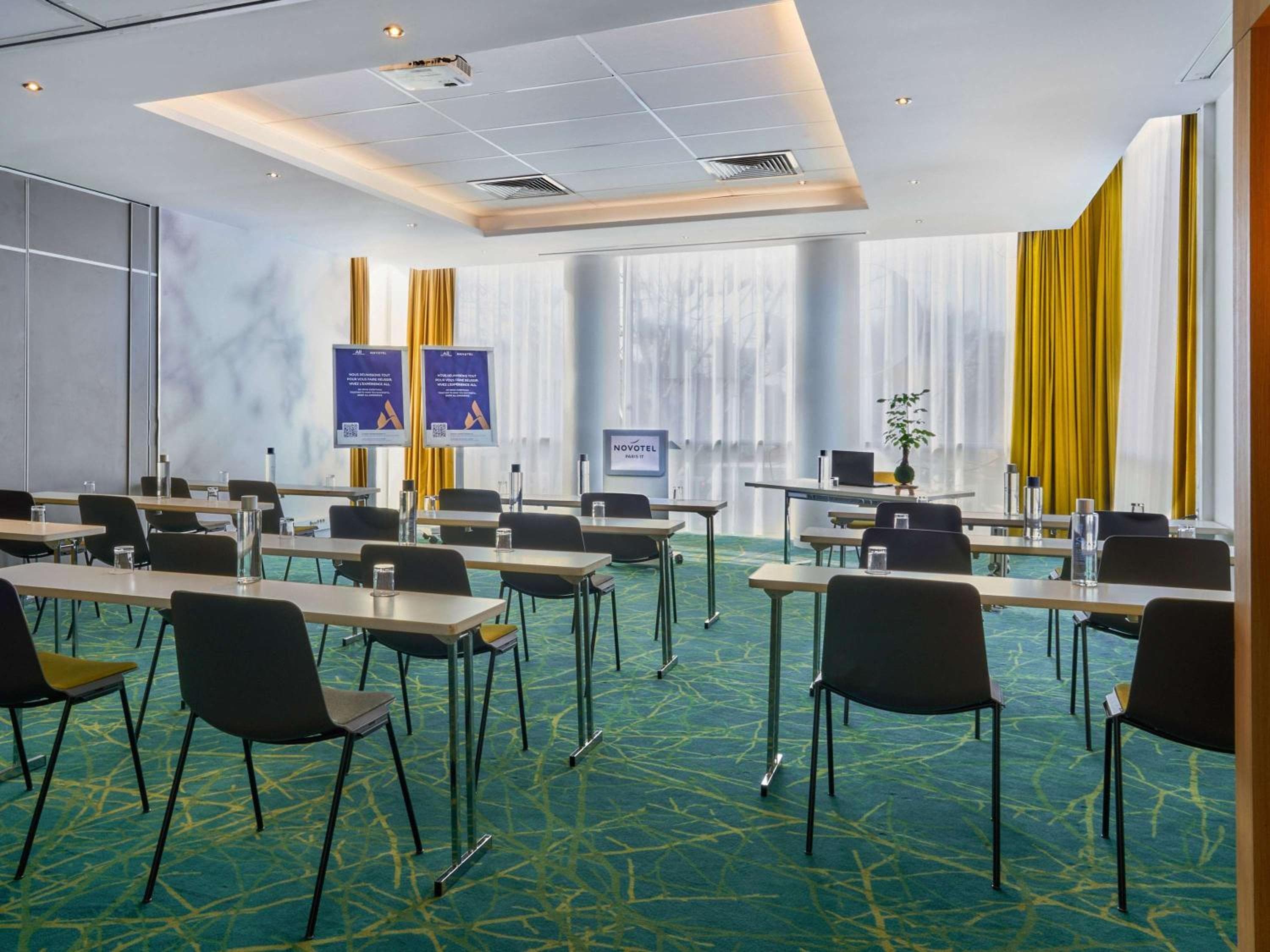 Novotel Paris 17 — 30