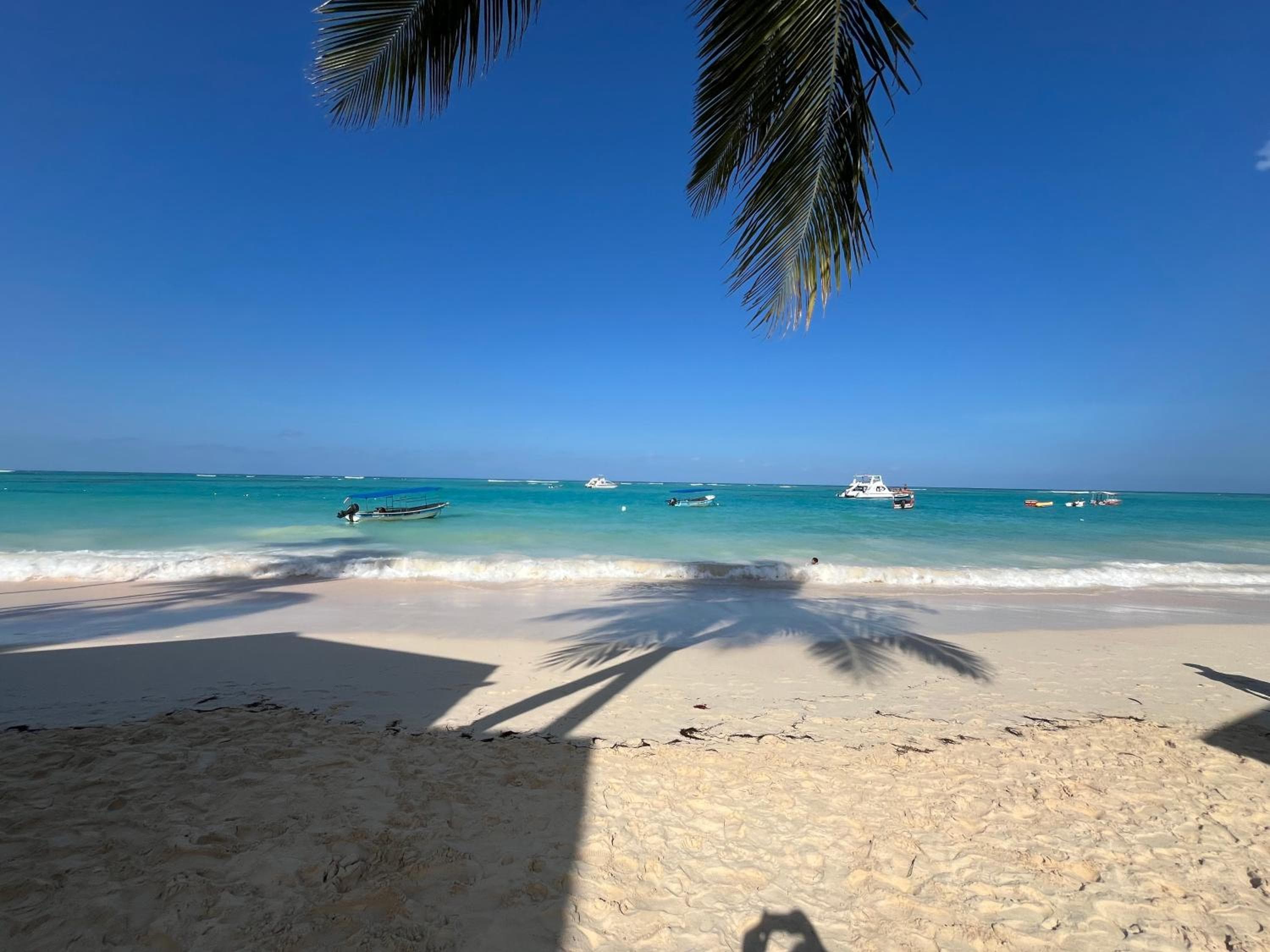 Luxury Beach Penthouse with Pool, BBQ, AC, Wi-Fi, 5-Min Walk to El Cortecito & Bavaro Beaches, Punta Cana — 16