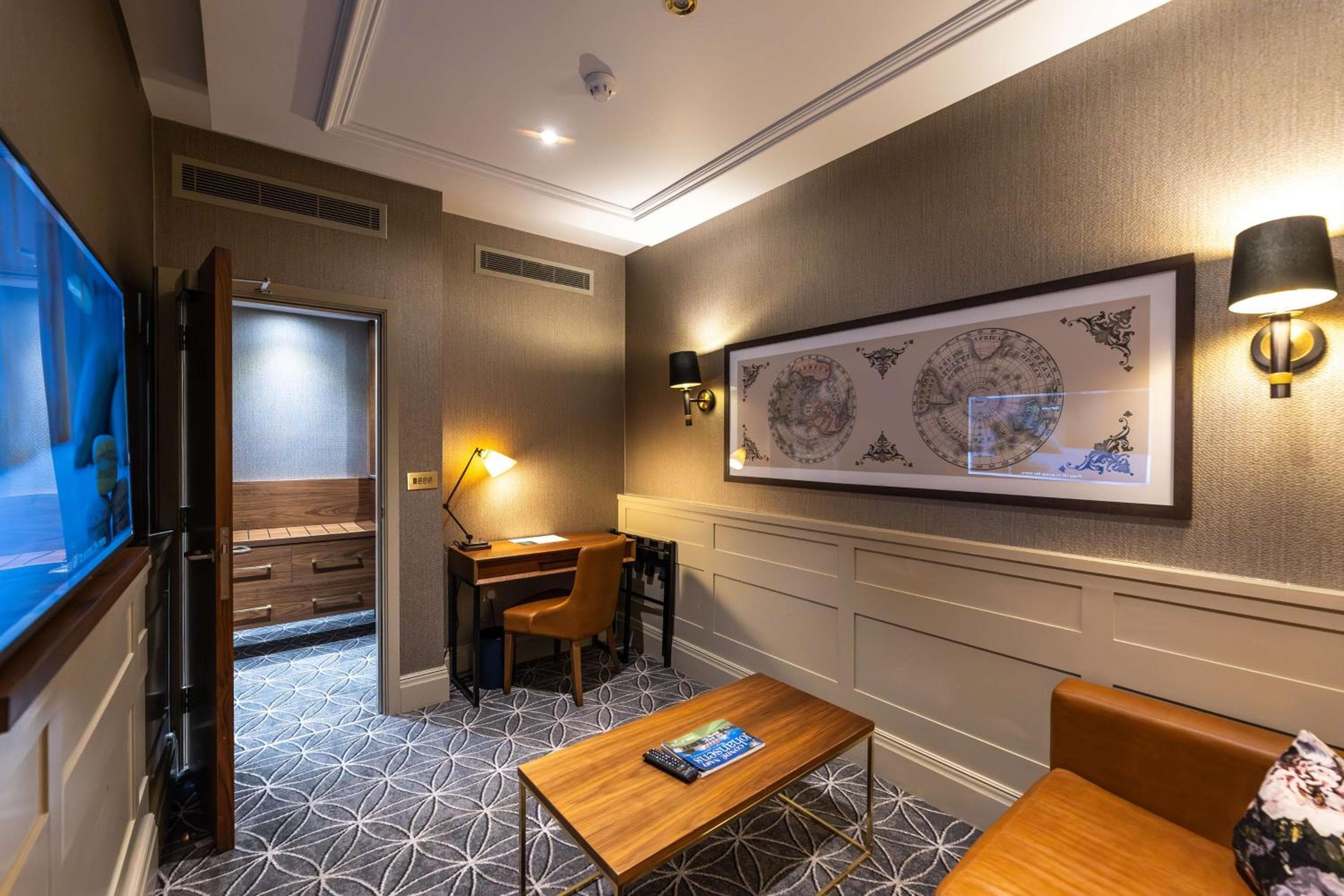 100 Queen's Gate Hotel Londra, Curio Collection by Hilton — 22