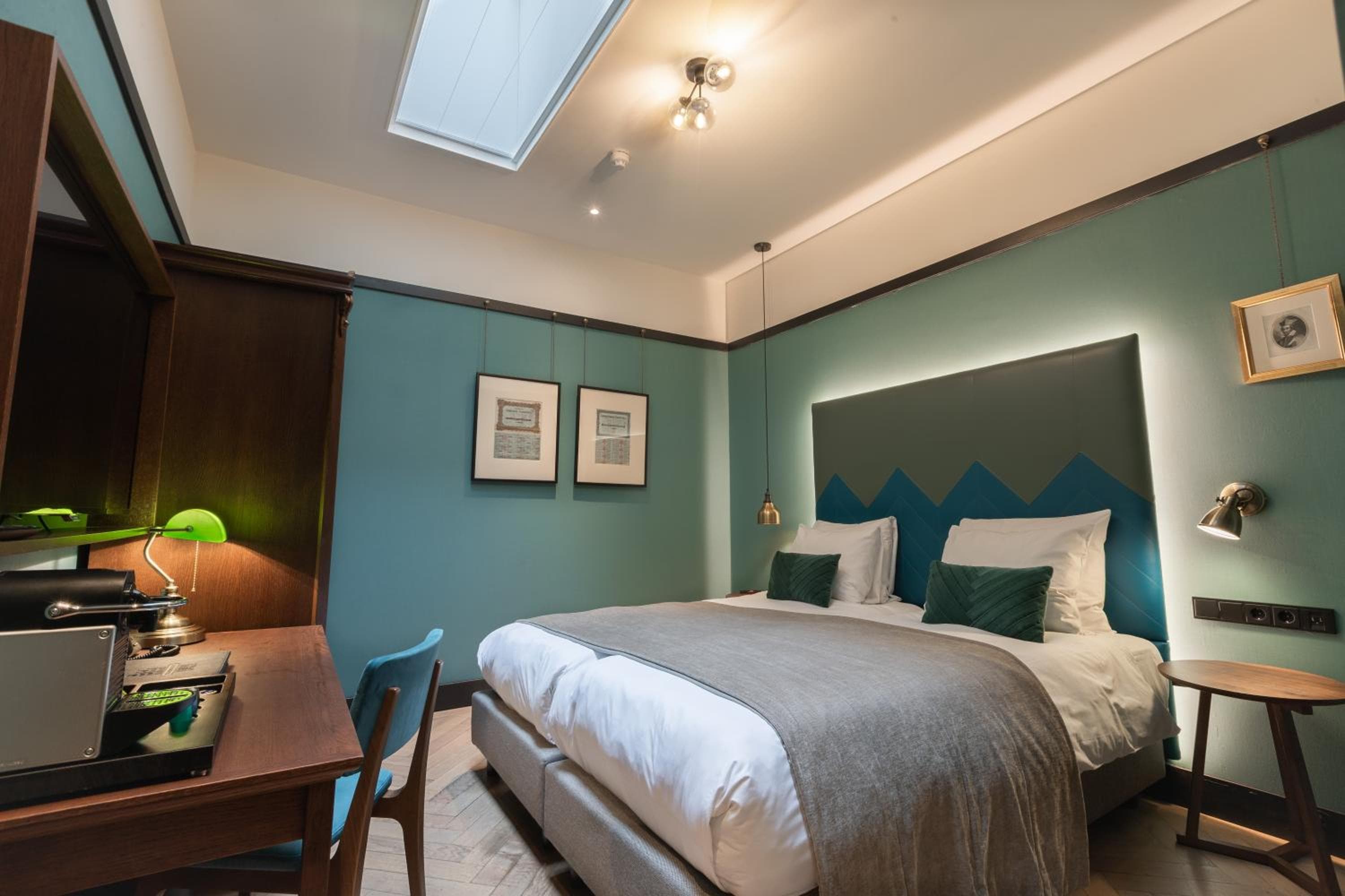 The Hendrick's Hotel — 10