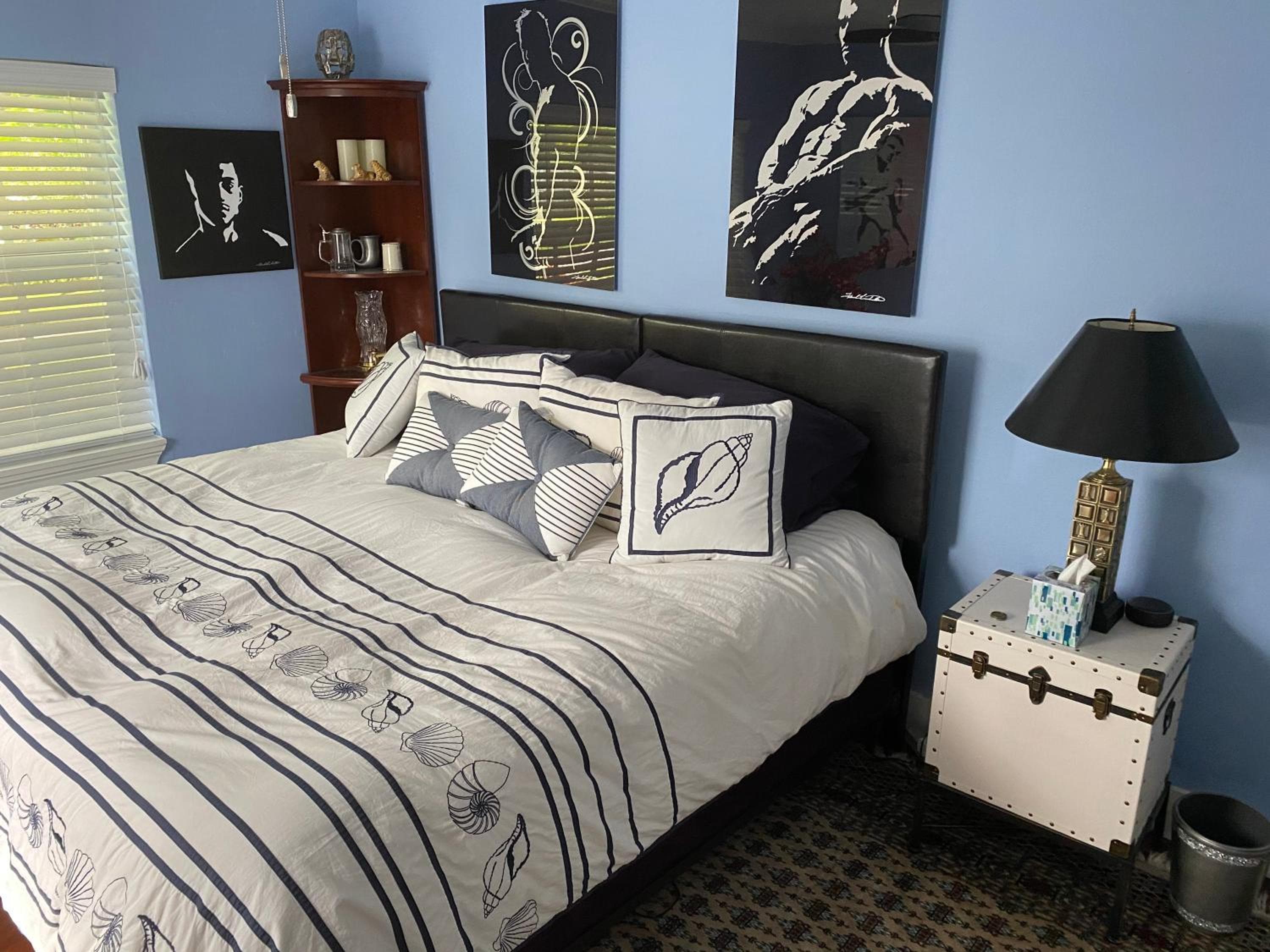 Wilton Manors A Mens Oasis — 30