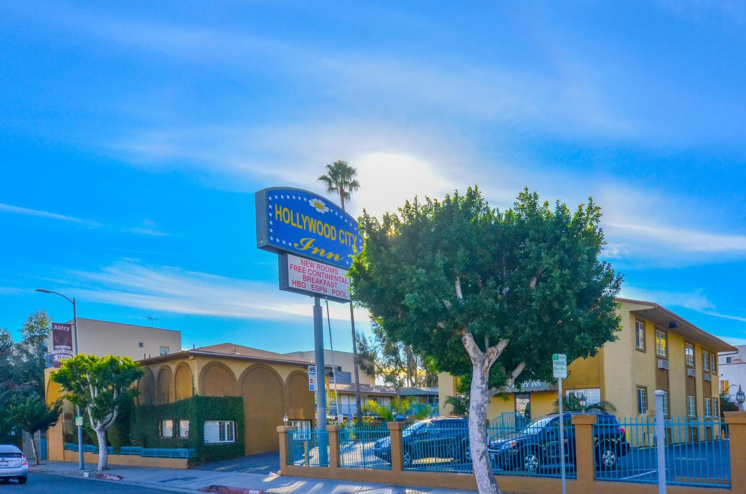 Hollywood City Inn — 14