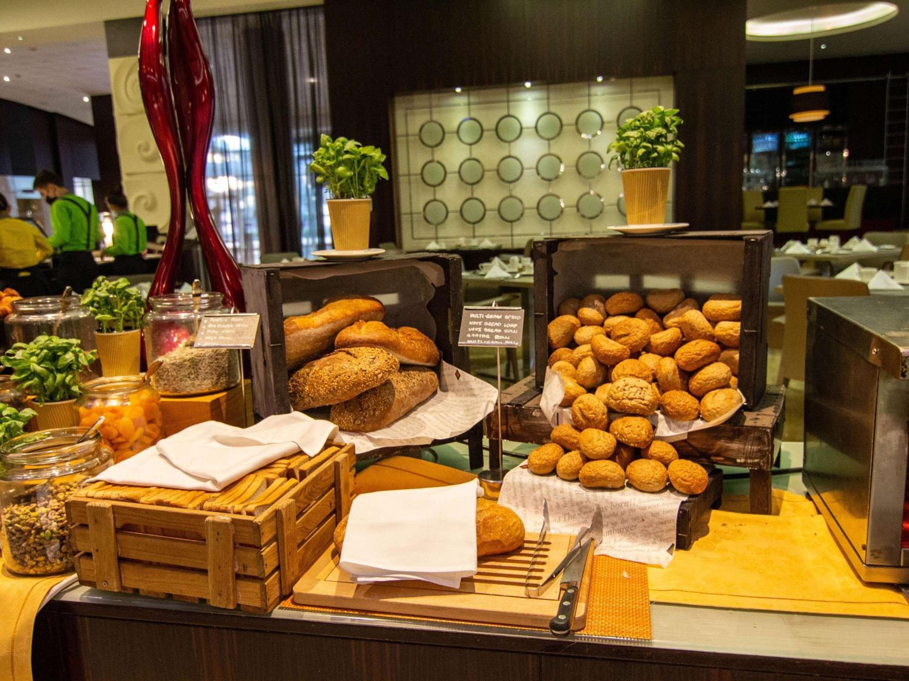 Novotel Centro Congressi Dubai — 20