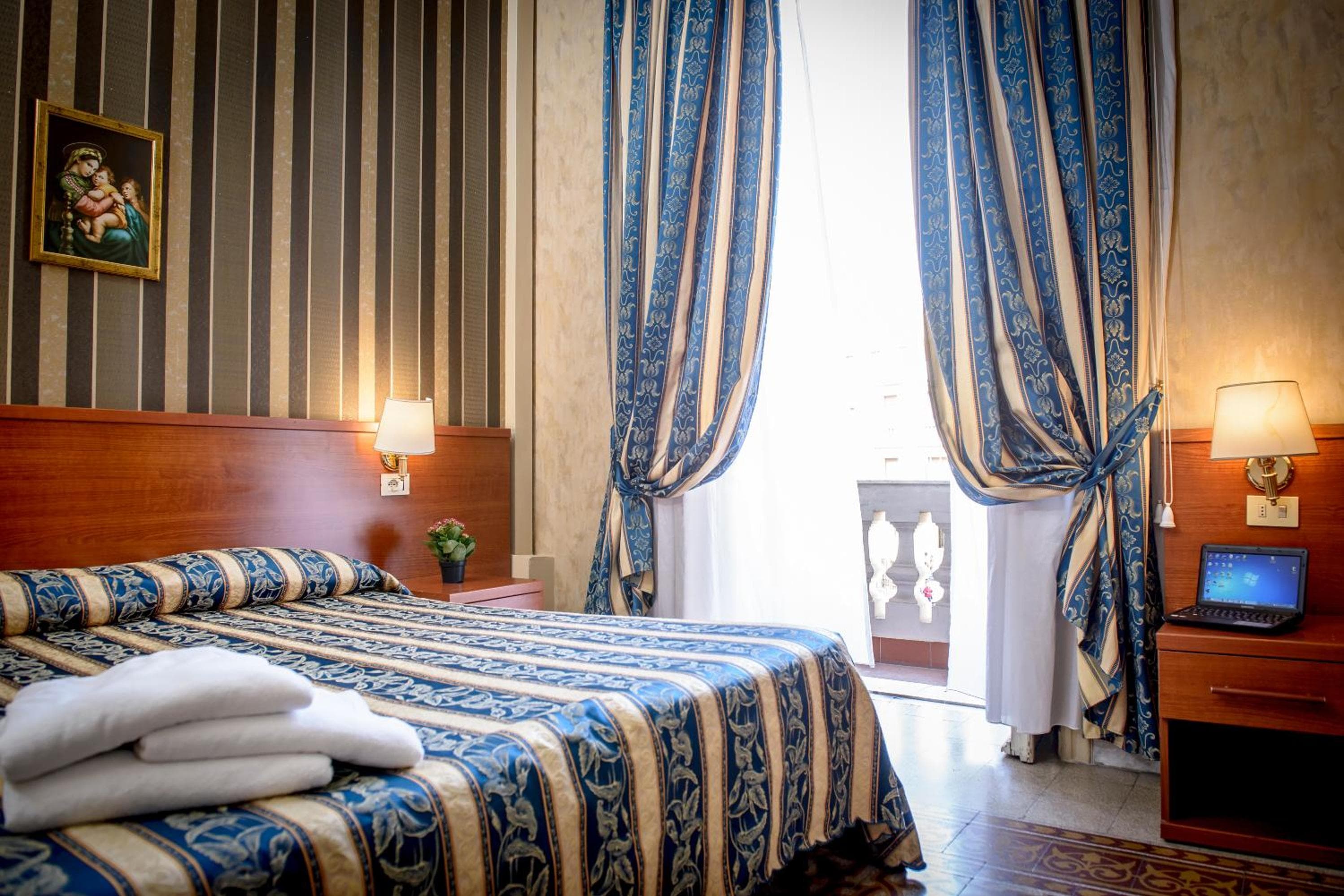 Hotel Emmaus — 24