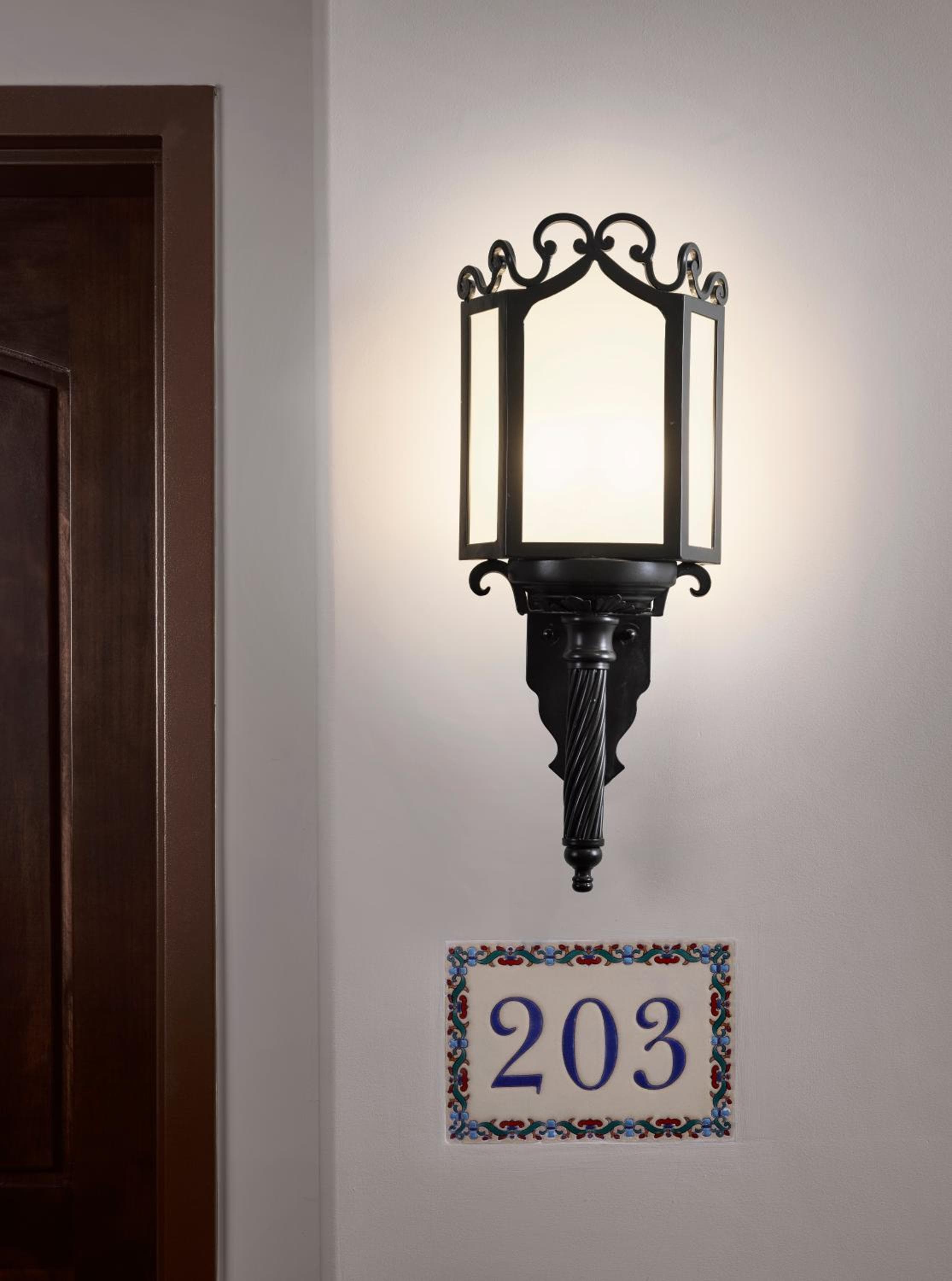 Plaza la Reina — 25
