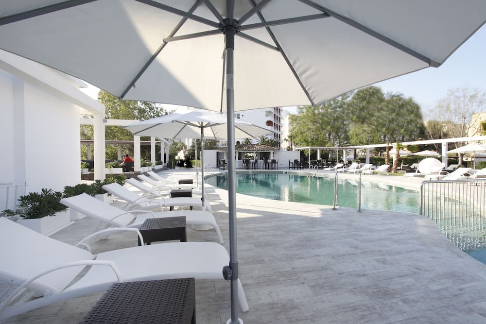 BG Hotel Caballero — 9