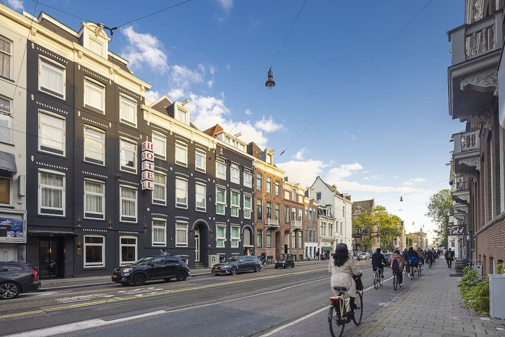 Huygens Place — 1