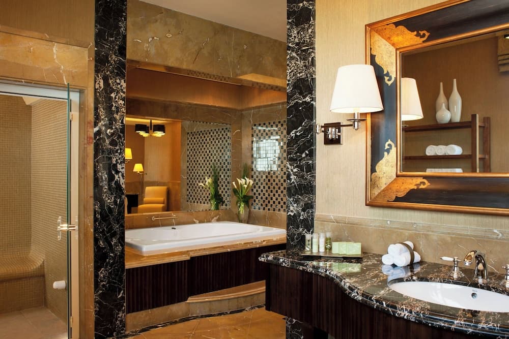 The Westin Dubai Mina Seyahi Beach Resort & Marina — 24