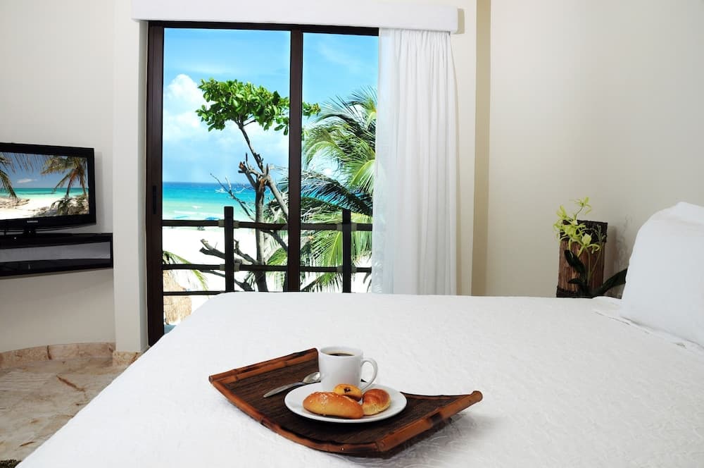 El Taj Oceanfront & Beachside Hotel Condominio — 4