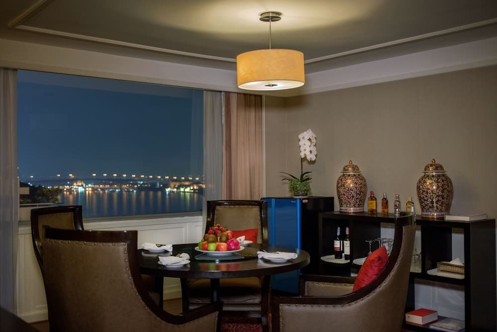 Ramada Plaza by Wyndham Bangkok Menam Fiume — 16