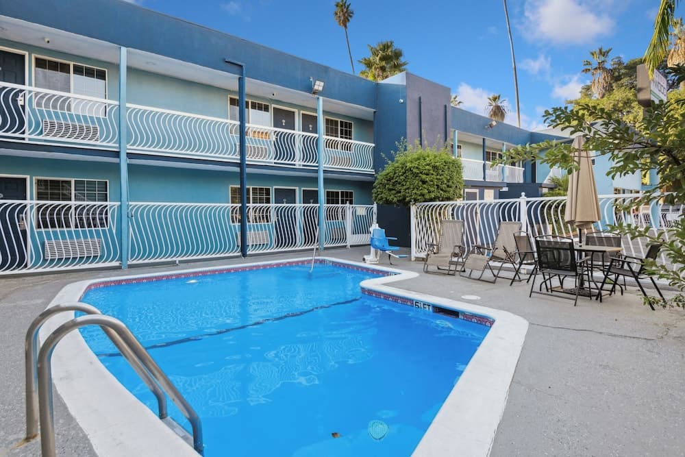 Hotel H-Wood — 8