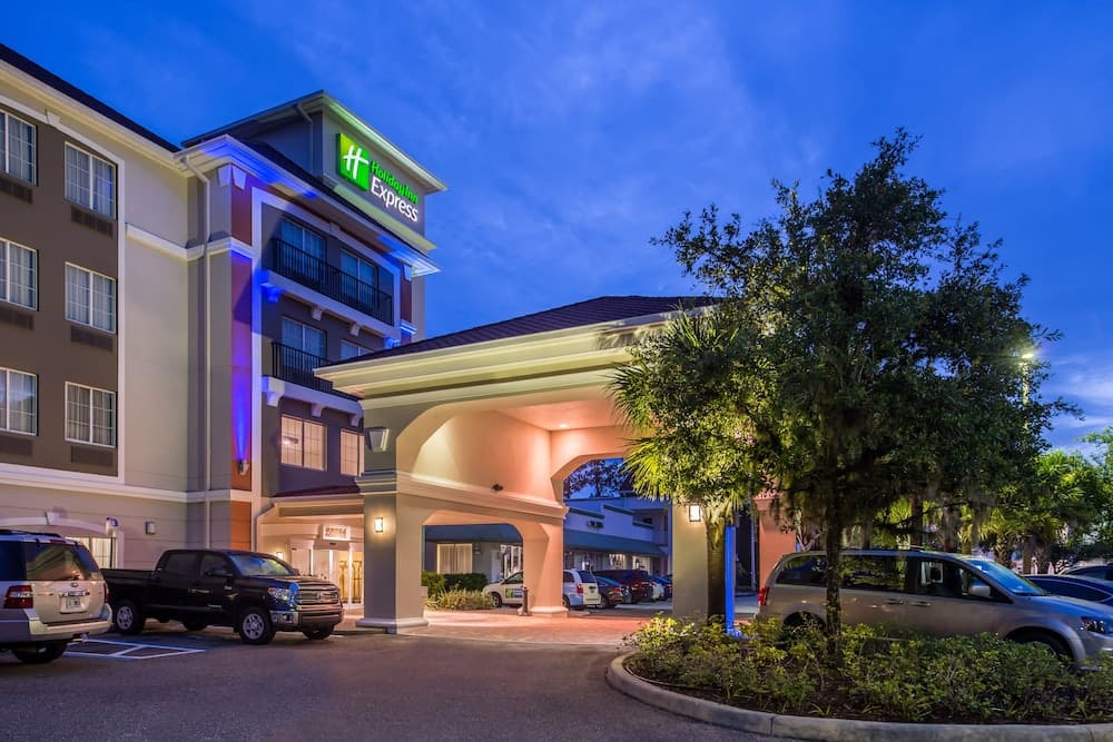 Holiday Inn Express Tampa N I-75 - Área universitaria, un hotel IHG — 1