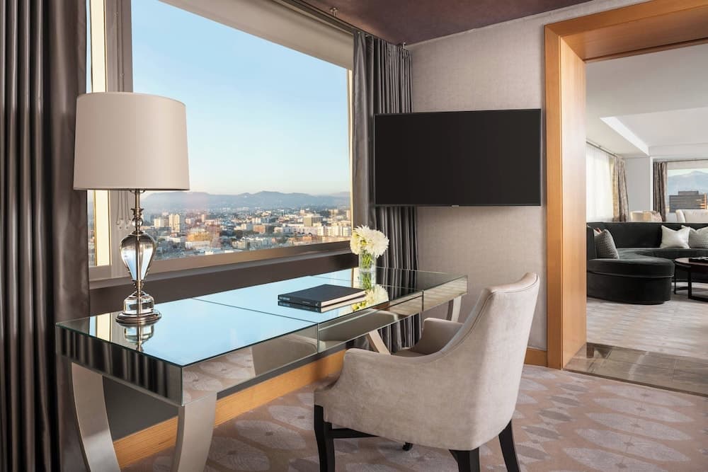 The Ritz-Carlton, Los Angeles — 6