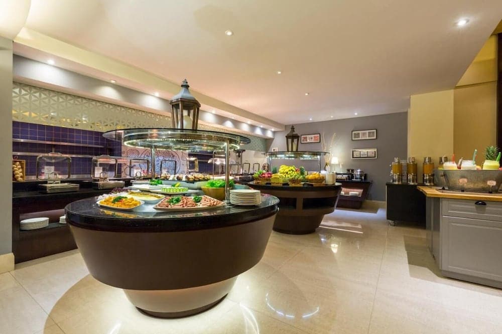 Novotel Deira Creekside Dubai — 29