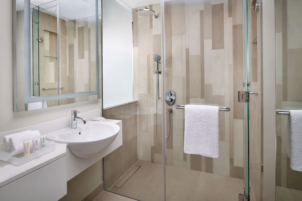 Holiday Inn & Suites Dubai Festival City by IHG — 2