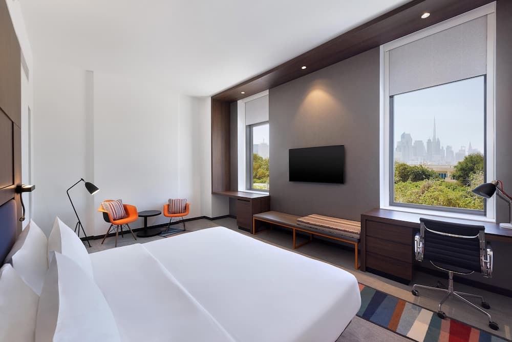 Aloft Al Mina Dubai — 7