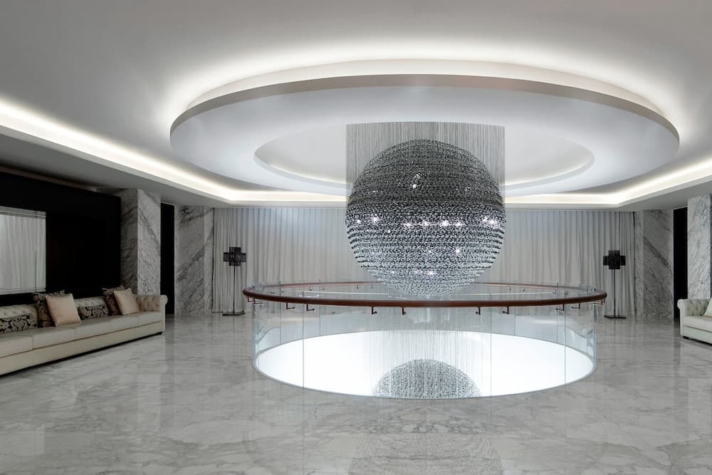 Le Meridien Dubai Hotel & Conference Centre — 8
