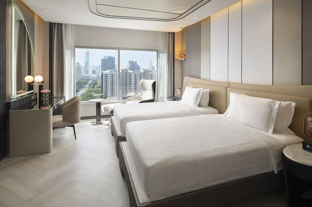 Pathumwan Princess Hotel — 25