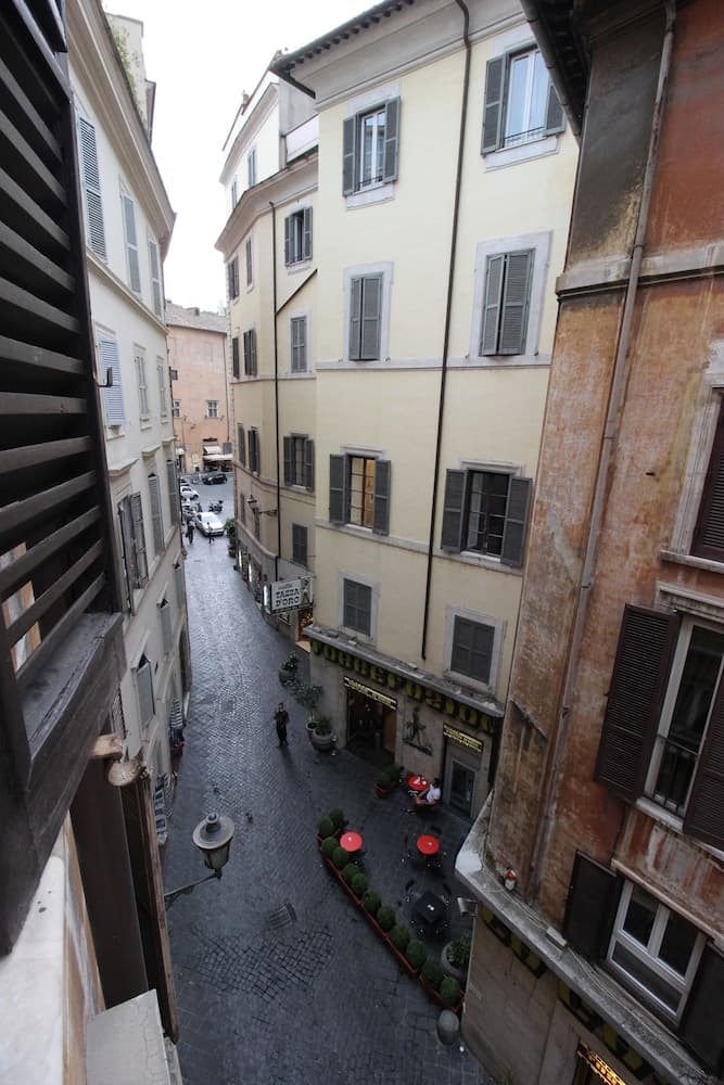 Hotel Abruzzi — 12