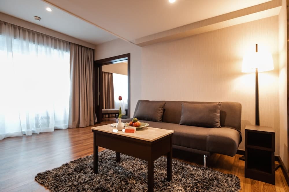 Ramada Plaza by Wyndham Bangkok Menam Fiume — 22