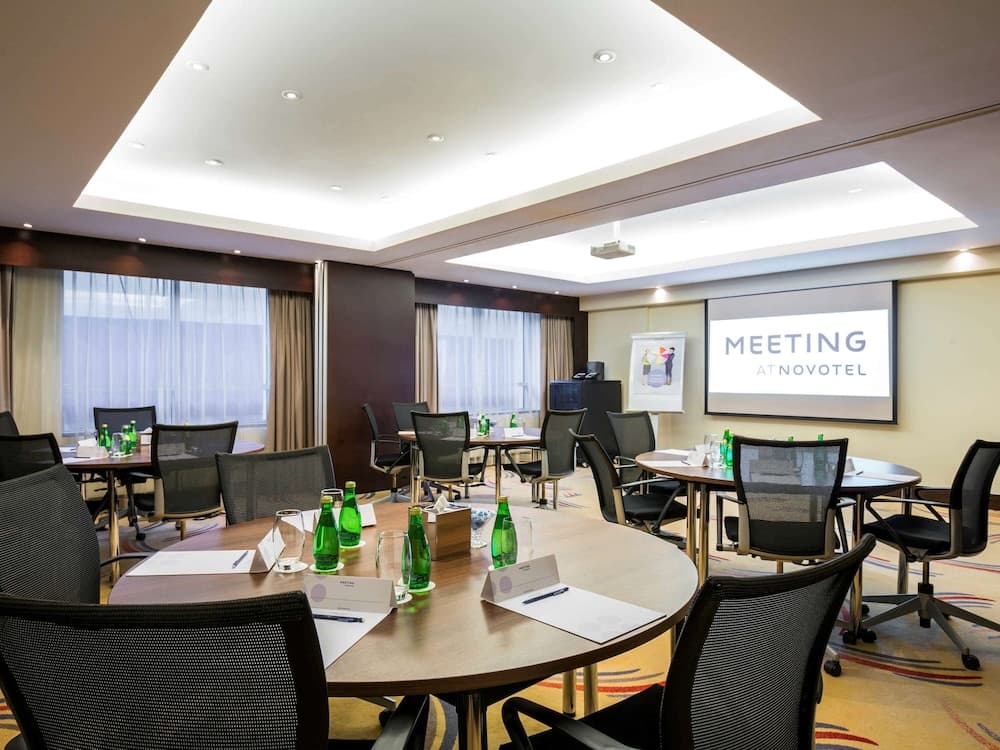 Novotel Deira Creekside Dubai — 13