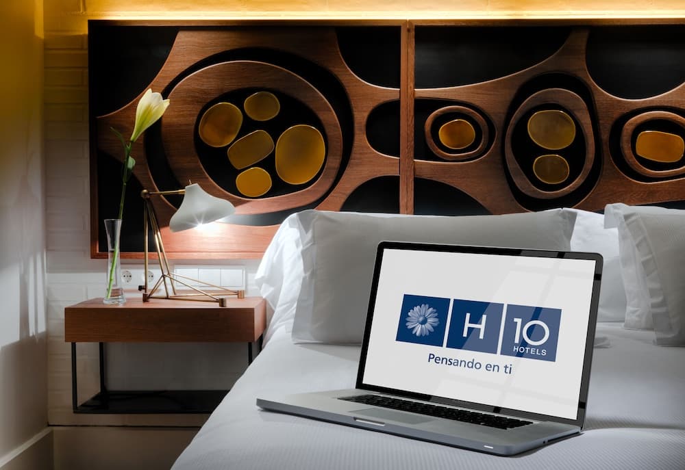 H10 Metropolitan — 13