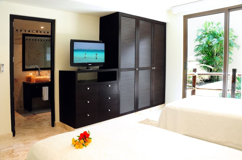 El Taj Oceanfront & Beachside Hotel Condominio — 9