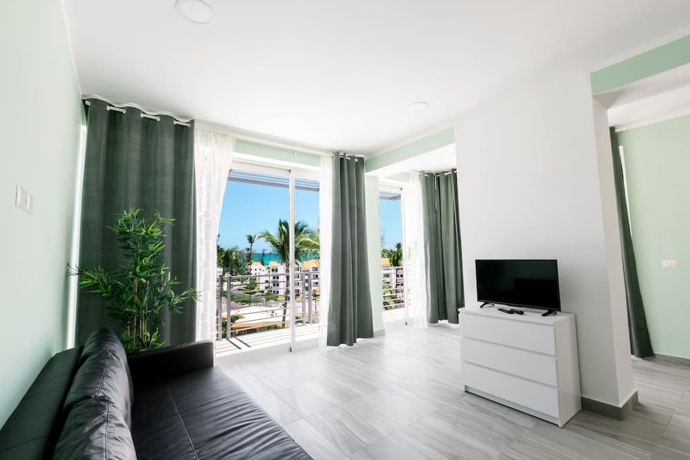 Ducassi Suites Rooftop Pool Club Spiaggia & Spa — 13