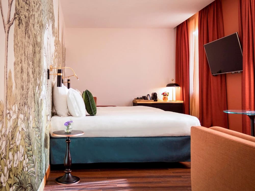 Mercure Roma Corso Trieste — 30