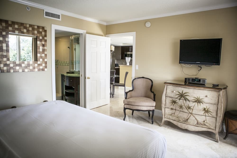 The Mutiny Hotel — 21