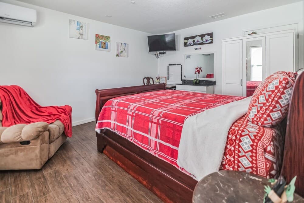 Tampa Tranquility - Elegante condominio de 1 dormitorio en un lugar tranquilo de Redawning — 2