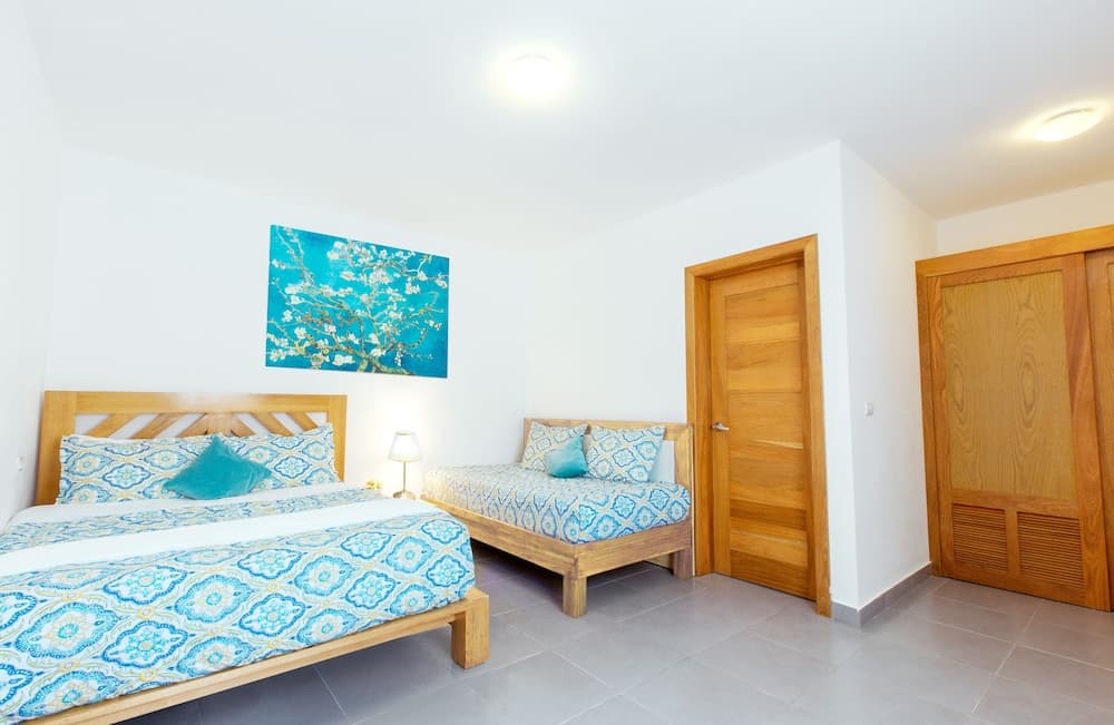 Hotel Tropicana Suiten Deluxe Beach Club & Pool — 14