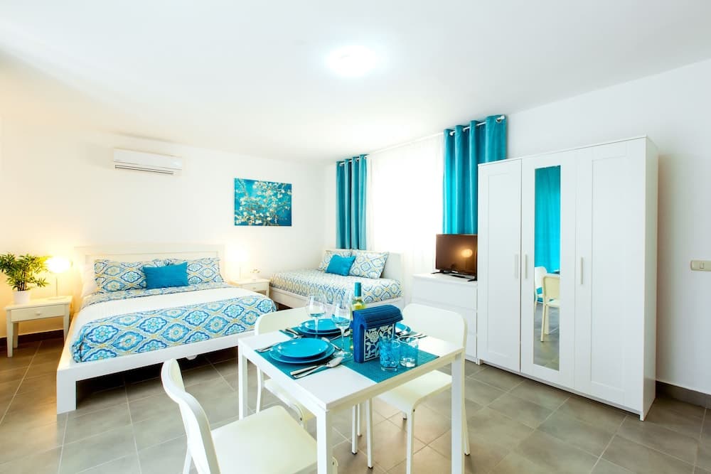 Hotel Tropicana Suiten Deluxe Beach Club & Pool — 6