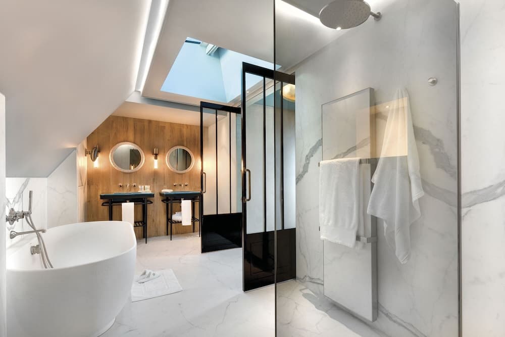 La Demeure Montaigne — 19