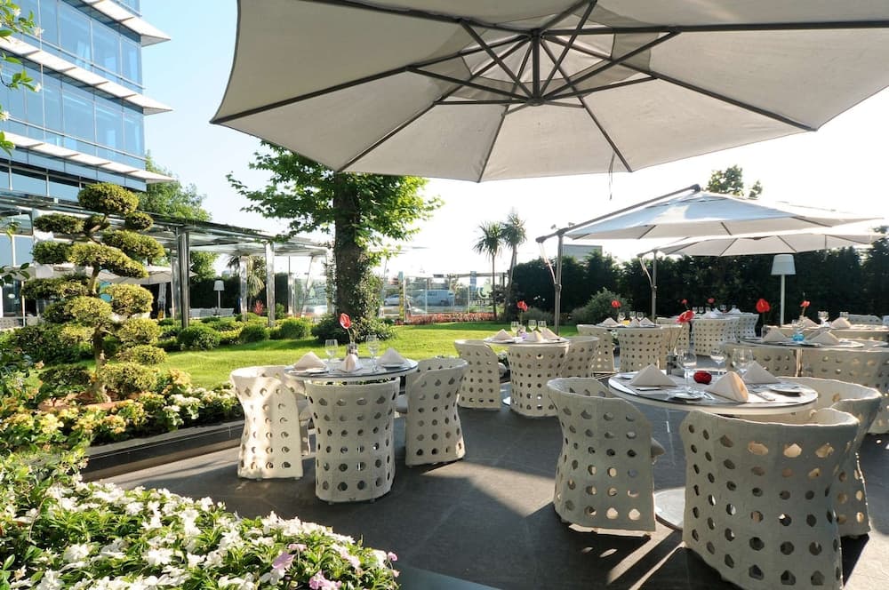 Doubletree by Hilton Istanbul Moda — 23