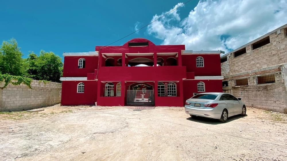 Hotel Punto 4 — 16