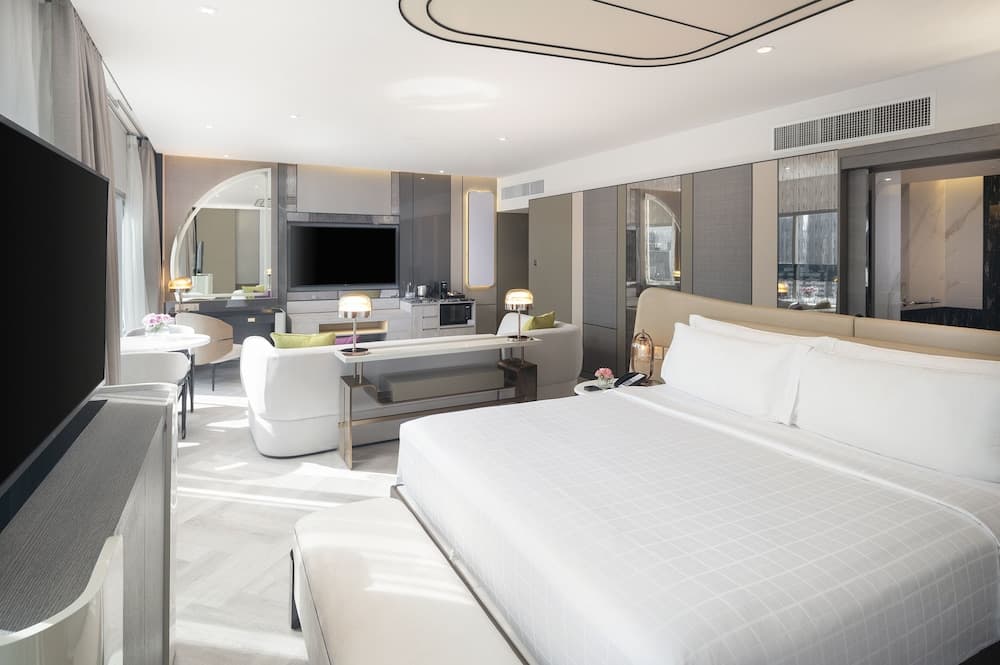 Pathumwan Princess Hotel — 30
