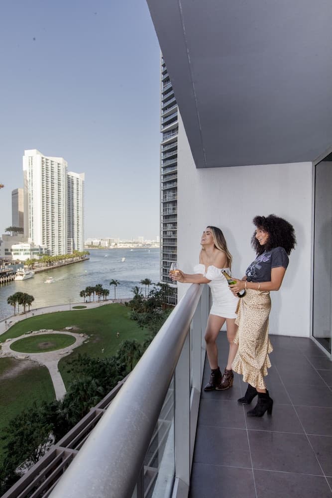 W Miami — 8
